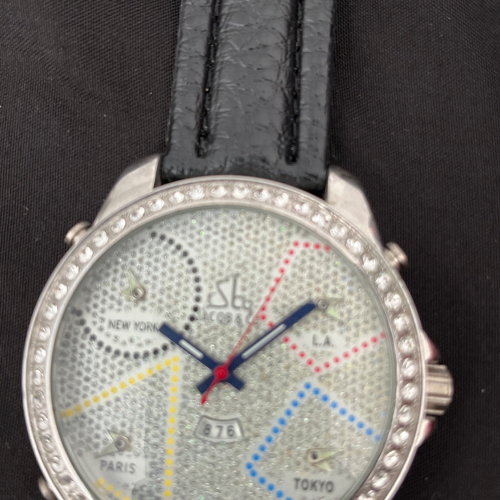 Watch - Picture 2 of 4